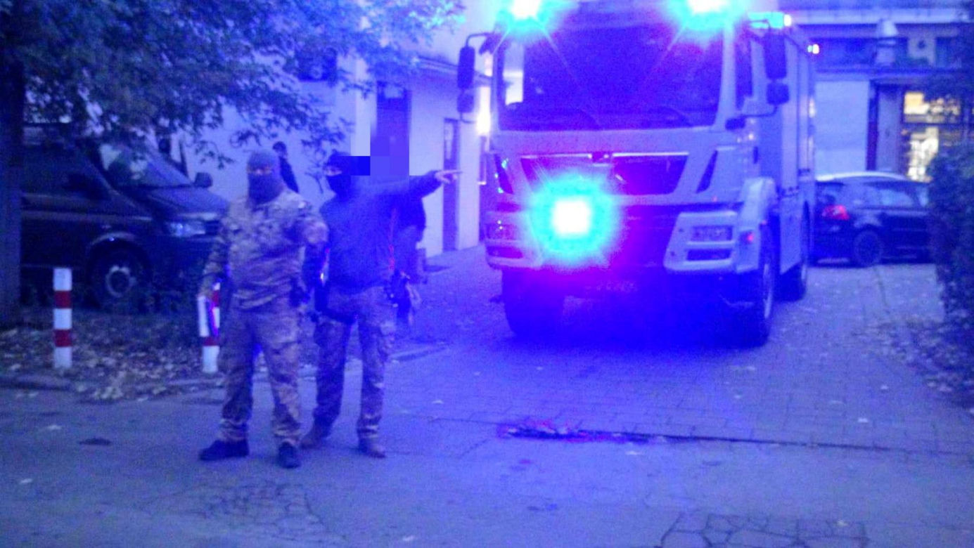 Antyterroryści na Saskiej Kępie. Pilna akcja służb przy Paryskiej