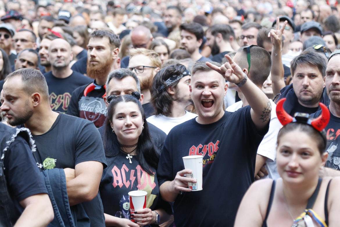 Koncert AC/DC w Warszawie (4.07.2025) - część pierwsza. Organizatorem koncertu jest Live Nation