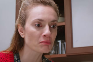 Panna młoda, odcinek 42: Emir znajduje pieniądze, które ukryła Derya