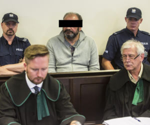 Szef wnuczkowej mafii popłakał się przed sądem