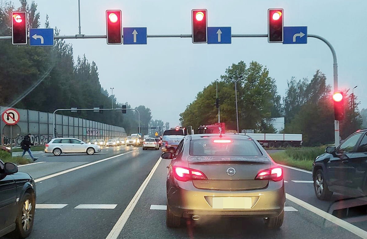 Trasa DK 86 stoi w korku