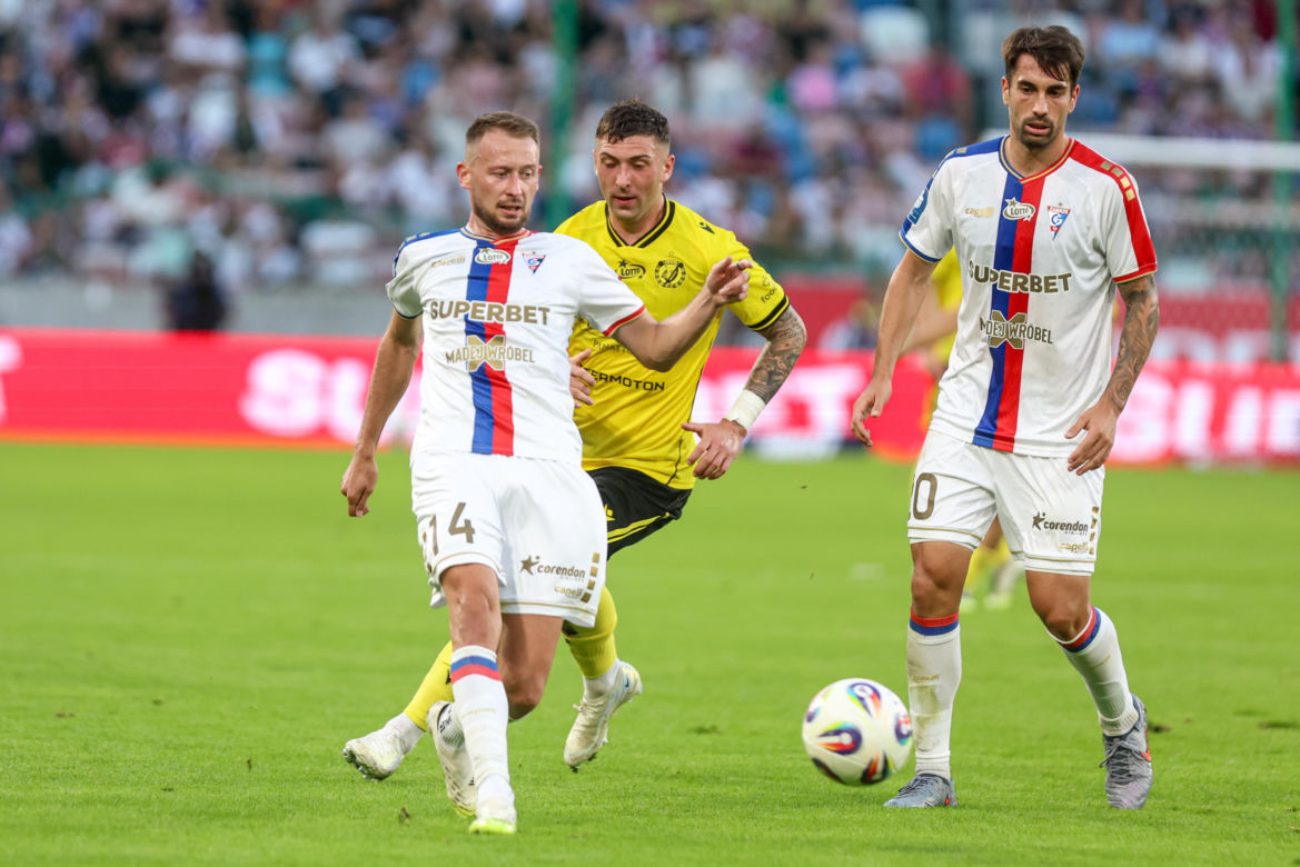 Górnik Zabrze liderem Ekstraklasy po wygranej z Widzewem. Zadecydował gol w końcówce