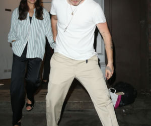 Brooklyn Beckham w brudnych butach z dziewczyną Haną Cross