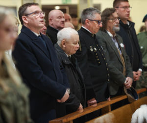 Jarosław Kaczyński na otwarciu wystawy pt. „Katyń 1940 - Smoleńsk 2010. Anatomia kłamstwa” w Muzeum Miejskim w Jastrzębiu-Zdroju