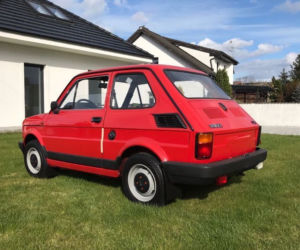 Prawie nowy Fiat 126p na sprzedaż. „Maluch” za 150 tys. zł