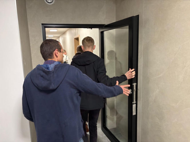 Uroczyste przekazanie decyzji w sprawie mieszkań w nowych blokach STBS
