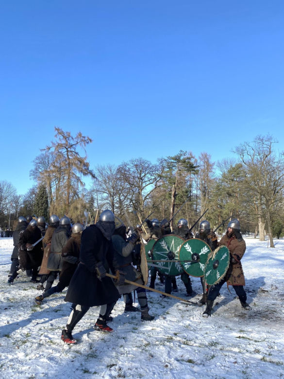 Drużyna Wczesnośredniowieczna "Wytędze" podczas treningu