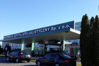 Szpital na Józefowie potrzebuje lekarzy do punktu szczepień 