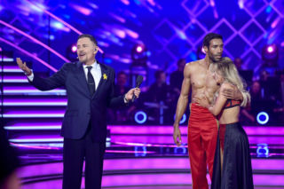 Gamou Fall przekazał bolero na aukcję charytatywną