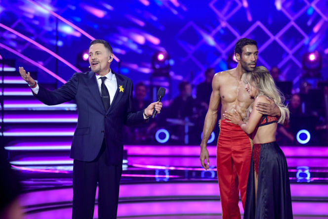 Gamou Fall przekazał bolero na aukcję charytatywną