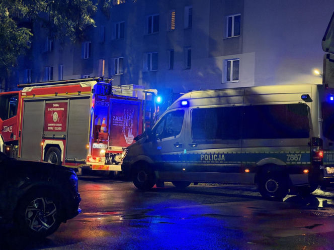 Dramatyczna akcja służb w Warszawie. Mężczyzna po 19 godzinach zszedł z parapetu