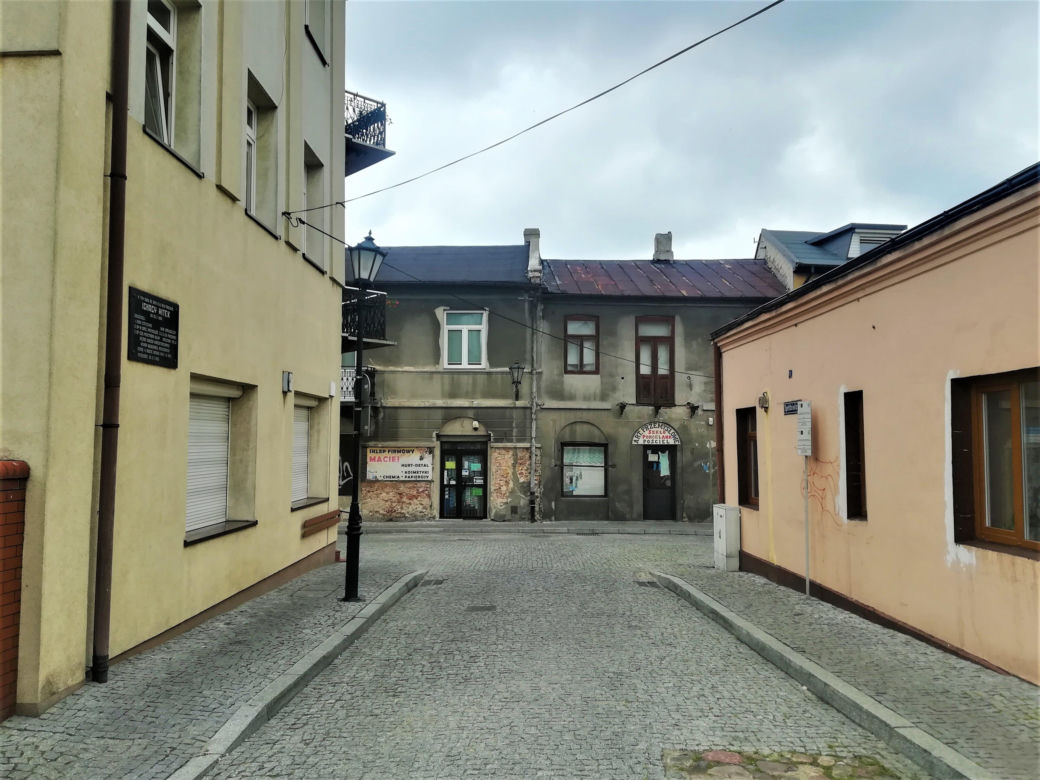 Tutaj nadano prawa miejskie Łodzi. To jedno z najważniejszych miast w województwie łódzkim