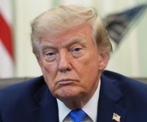 Prezydent USA Donald Trump uciszał w poniedziałek dziennikarkę CNN Kristen Holmes