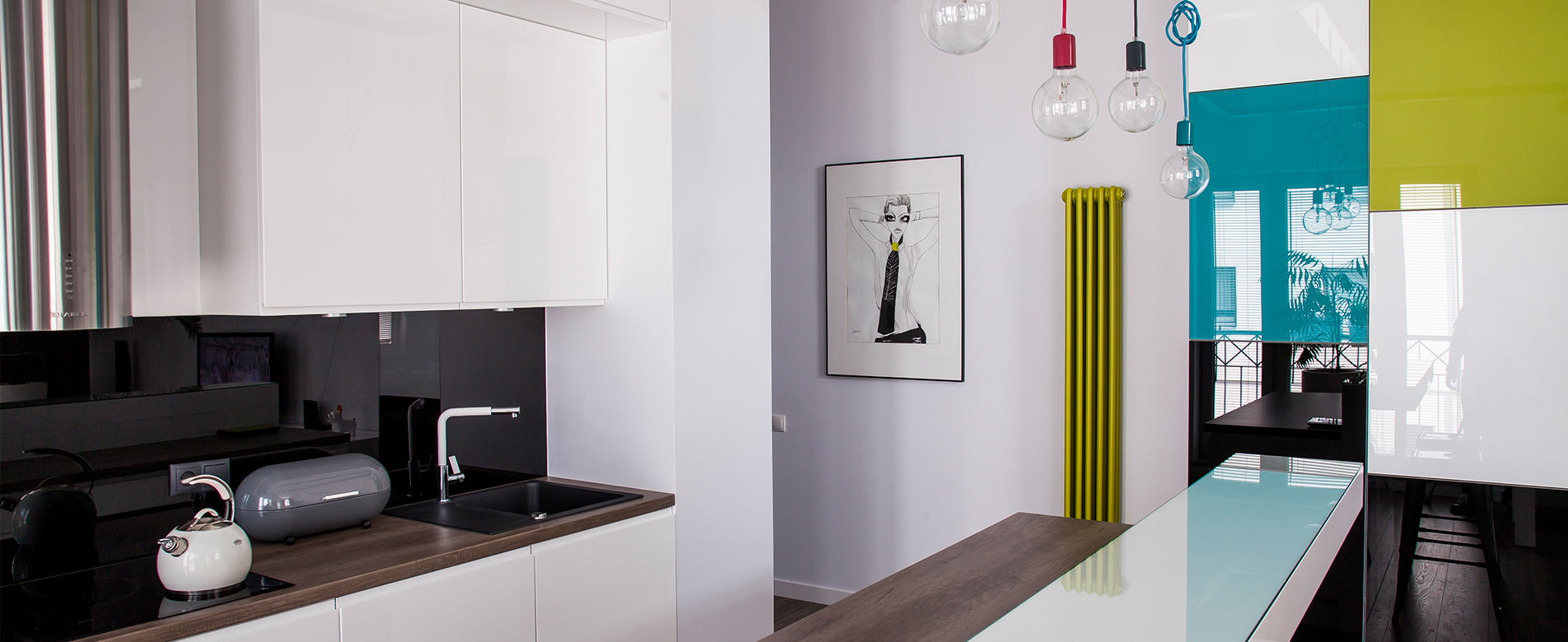 Loft z akcentem koloru