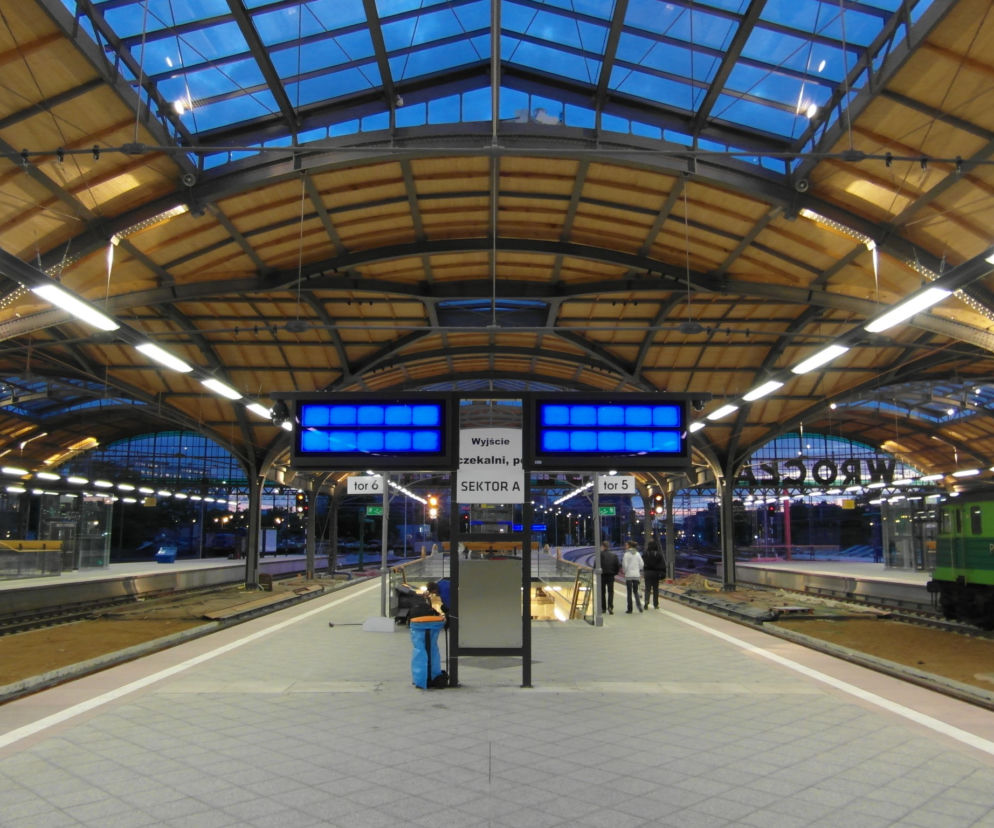 Alarm bombowy na Dworcu Głównym PKP