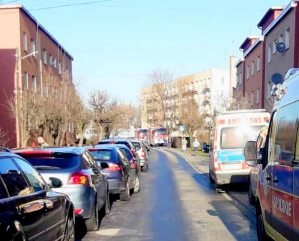 Tajemnicza śmierć niemowlęcia w Namysłowie! Jego matkę zabrał śmigłowiec [ZDJĘCIA]
