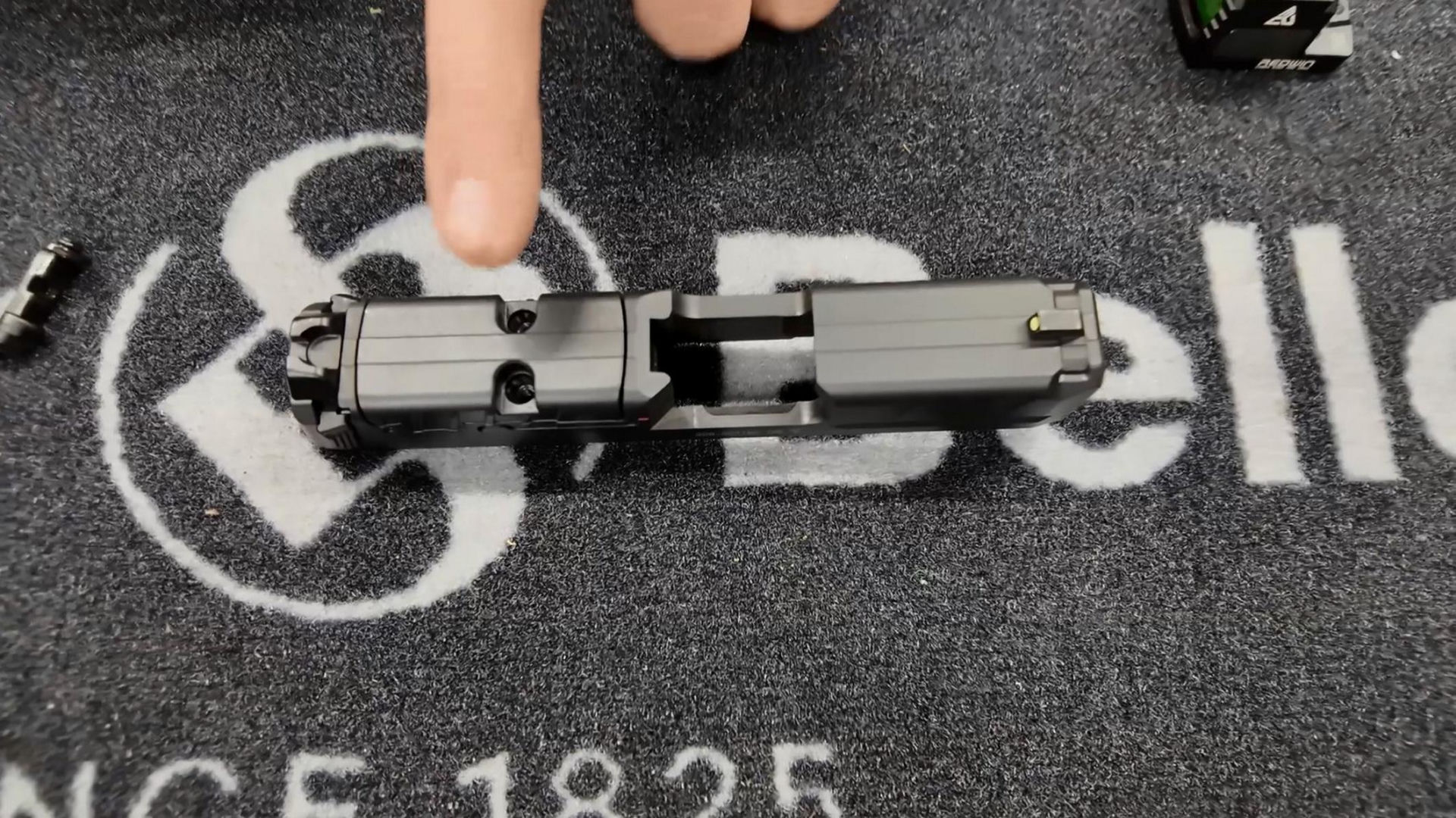 Ultrakompaktowy pistolet HK SFP9 CC - recenzja