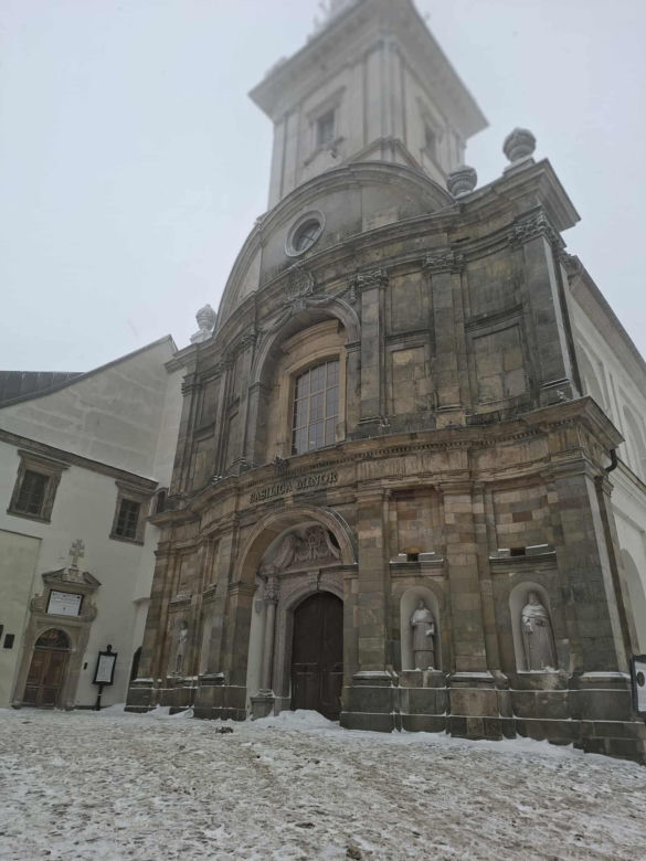 Majestatycznie, zimowo, jak w bajkowej Narnii. Tak Nowy Rok wita Święty Krzyż