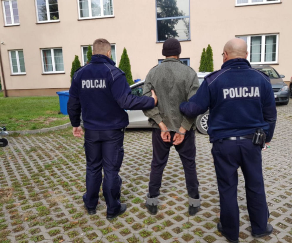 Wciągnął ja w krzaki i chciał zgwałcić