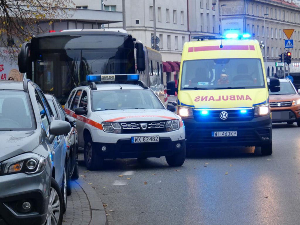 Dantejskie w autobusie. Kilkoro dzieci rannych po gwałtownym hamowaniu
