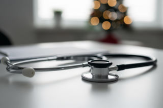 Pediatra w Boże Narodzenie. Gdzie szukać ratunku dla dziecka w Warszawie?