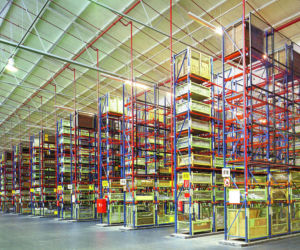 Jak dobrać regały magazynowe do technologii składowania?