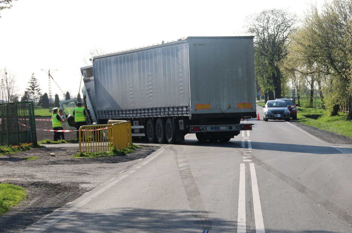 Tragiczny wypadek w Jaranowie. Nie żyje rowerzysta