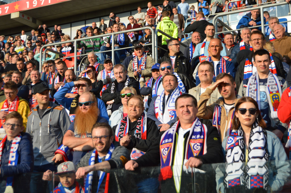 Górnik Zabrze - Arka Gdynia: Nieważny styl, ważne punkty [ZDJĘCIA KIBICÓW]