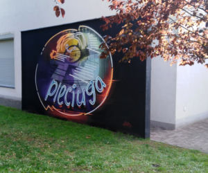Mural na ścianie teatru lalek Pleciuga