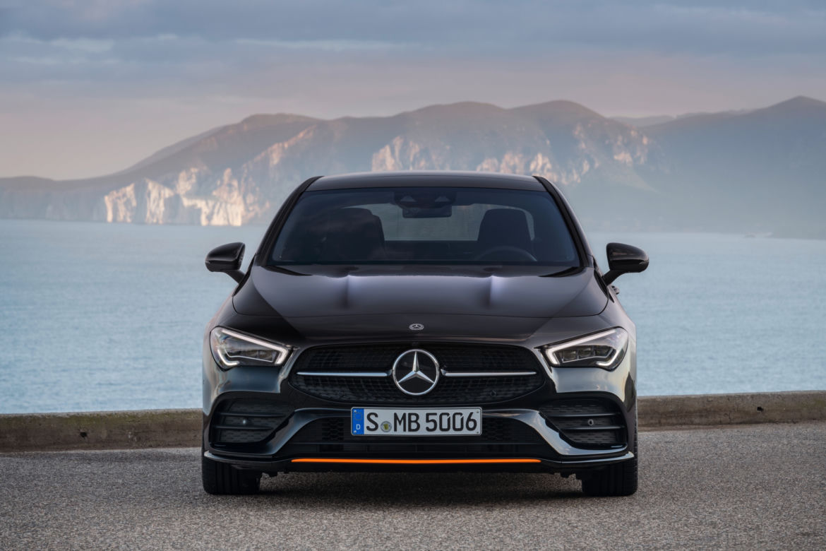 Mercedes-Benz CLA Coupe Edition Orange Art AMG Line