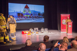 Mniej zdarzeń, ale więcej pożarów i ofiar śmiertelnych. Strażacy z Leszna podsumowali miniony rok [ZDJĘCIA]