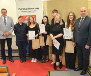 „Plastyczne Oscary” i mosty między pokoleniami. Wielki finał konkursów w ramach kampanii „Widzę – rozmawiam – reaguję” w Siedlcach