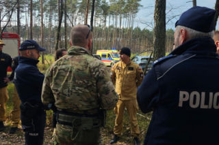 Tajemniczy dron w lesie na Opolszczyźnie! Na miejscu są kontrterroryści. Teren jest zabezpieczony
