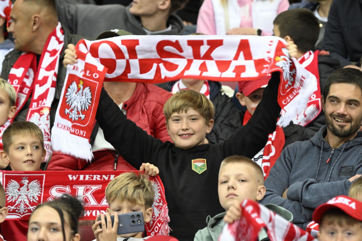 Kibice na meczu Polska - Rumunia. Znajdź się na zdjęciach z Narodowego!