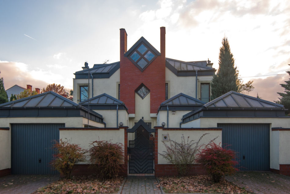 ARCHIwum Warszawy lat 90. Wirtualna mapa warszawskiej architektury lat 90.