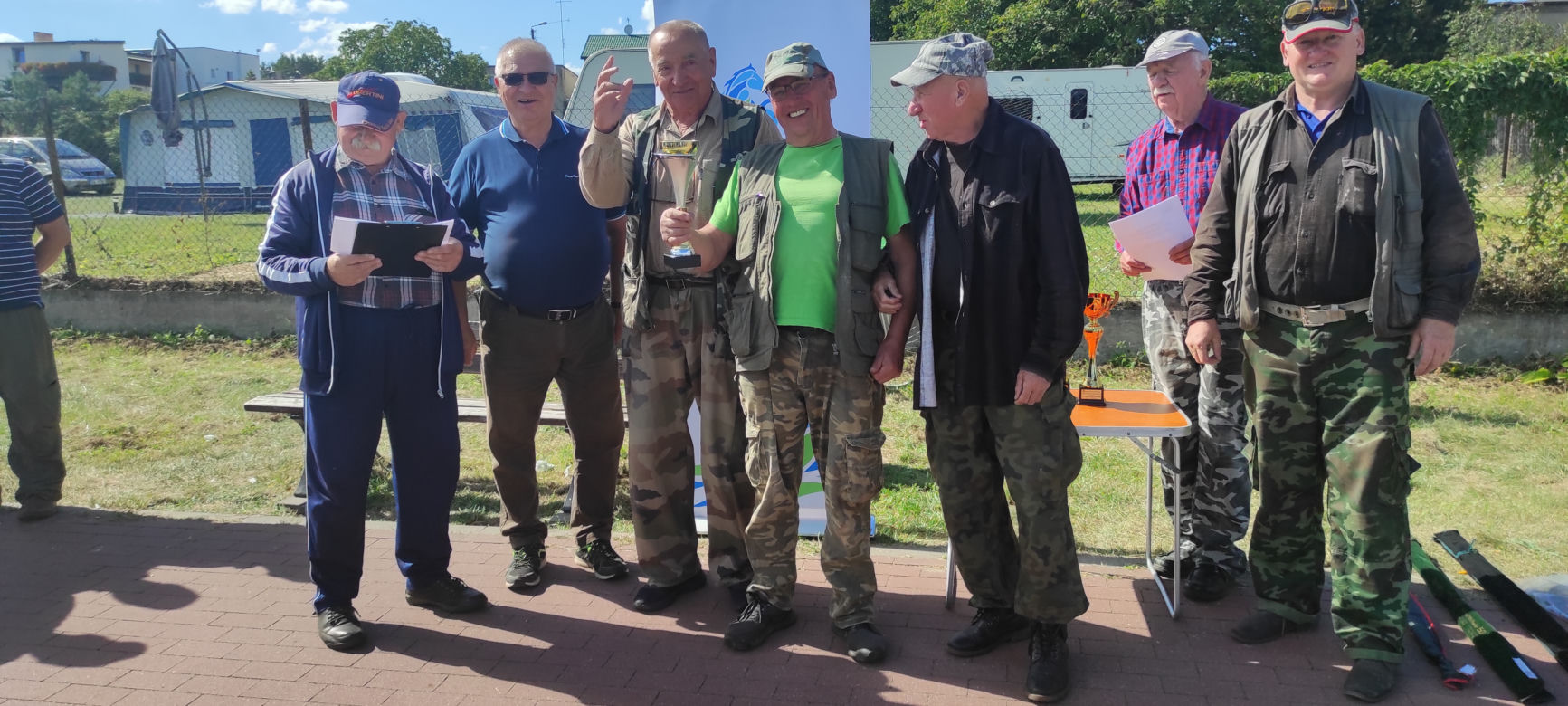 Zawody wędkarskie nad Jeziorem Ślesińskim