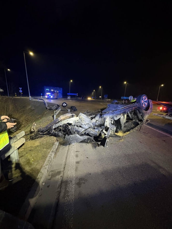 Horror w Raju. Kierowca nie żyje, trzy osoby w szpitalu