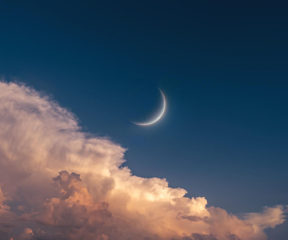 Nów Księżyca w Baranie 2026 r. odmieni życie czterech znaków zodiaku. Zbliża się kluczowa data