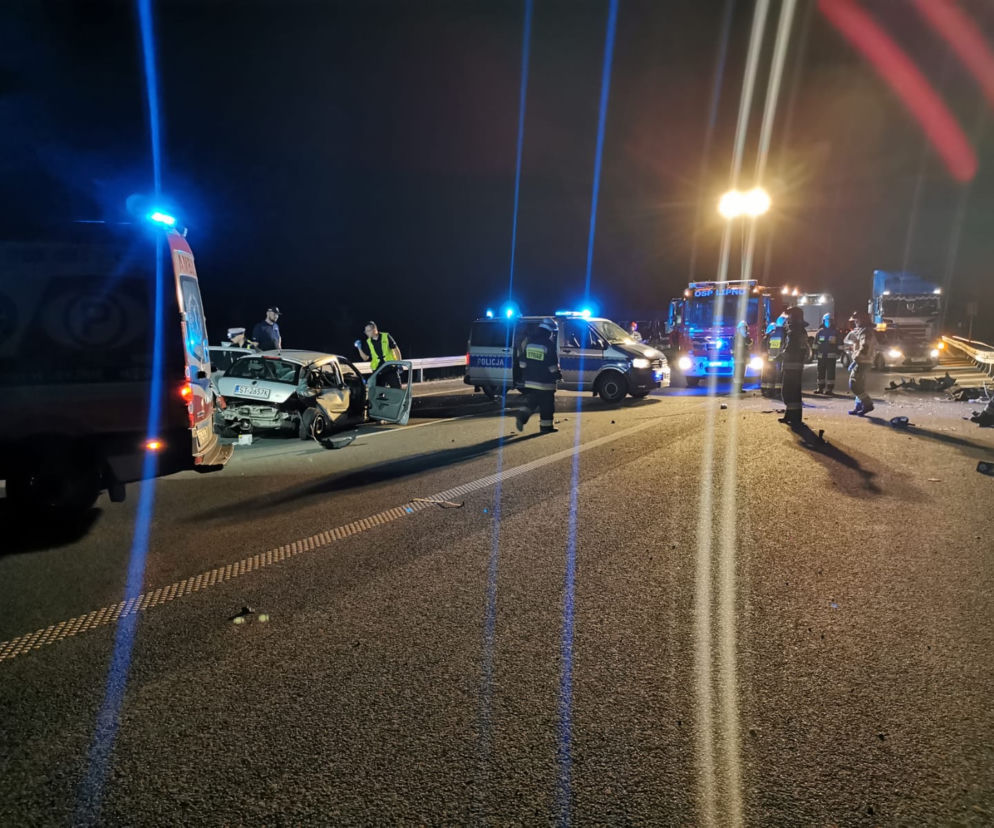 Chciał popełnić samobójstwo, uciekał przed policją, zginął. Wypadek pod Lesznem