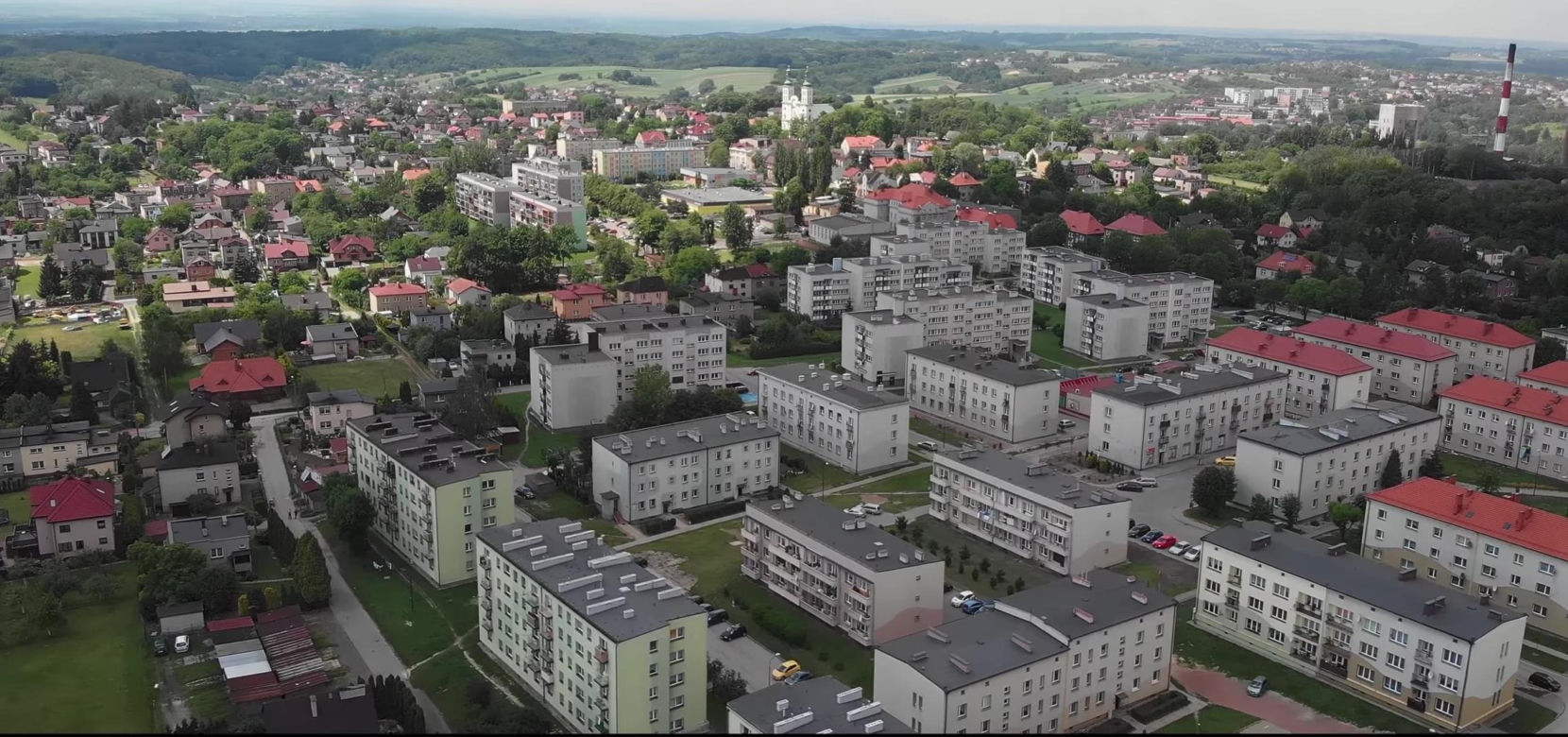 Pszów: Śląska Perła Pielgrzymkowa z Uśmiechniętą Madonną. Odkryj "Wieś Psów"