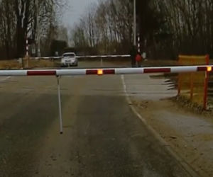 SKANDALICZNE zachowanie rowerzysty! To mogło skończyć się tragedią
