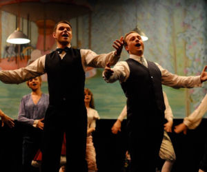 Bodo odc. 3. Szwarc (Marek Kaliszuk), Żwirski (Bartek Kasprzykowski)