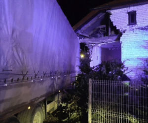 TIR WJECHAŁ DO POKOJU DZIECIĘCEGO