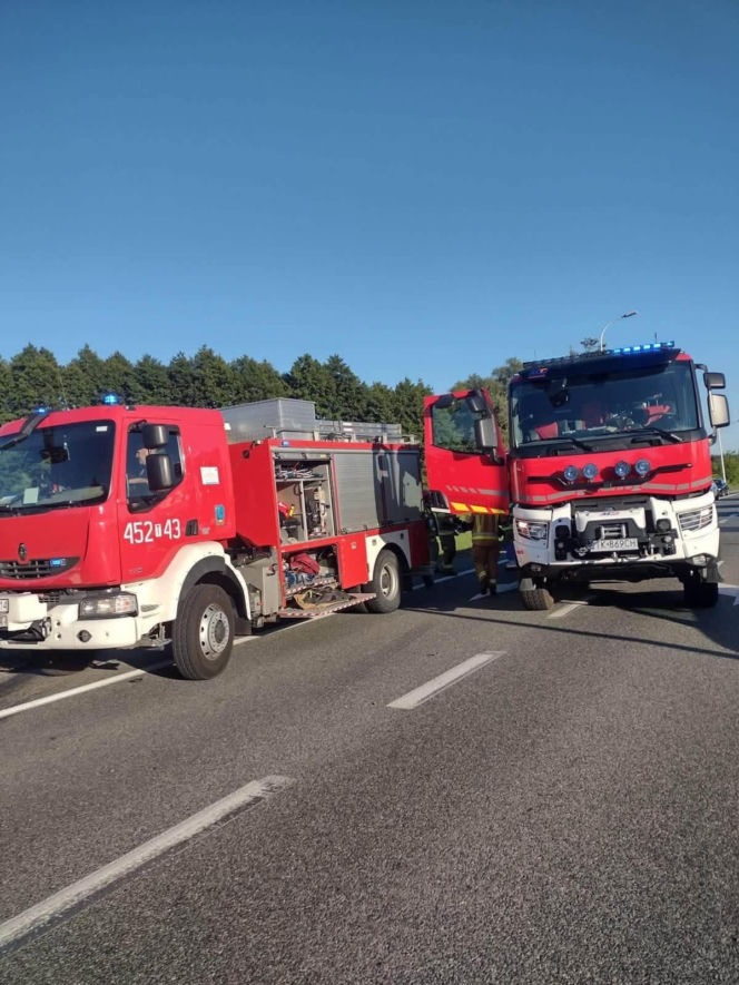 Tragedia na DK9 w Ostrowcu Świętokrzyskim. W zderzeniu aut zginął 70-letni kierowca