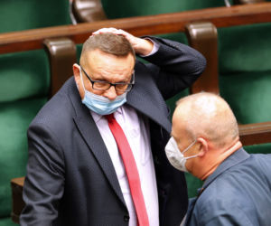 Nie noszą maseczki - niech zapłacą 2000 zł 