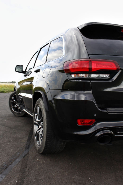 Jeep Grand Cherokee SRT 6.4 V8 HEMI