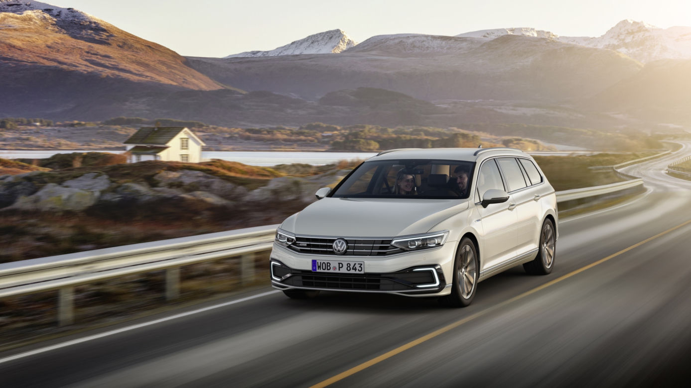 2019 Volkswagen Passat GTE Variant