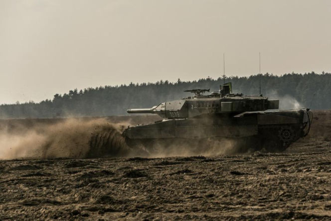 Pancerna pięść na defiladzie 2026. Od Leopardów 2 do K2 i Abramsów