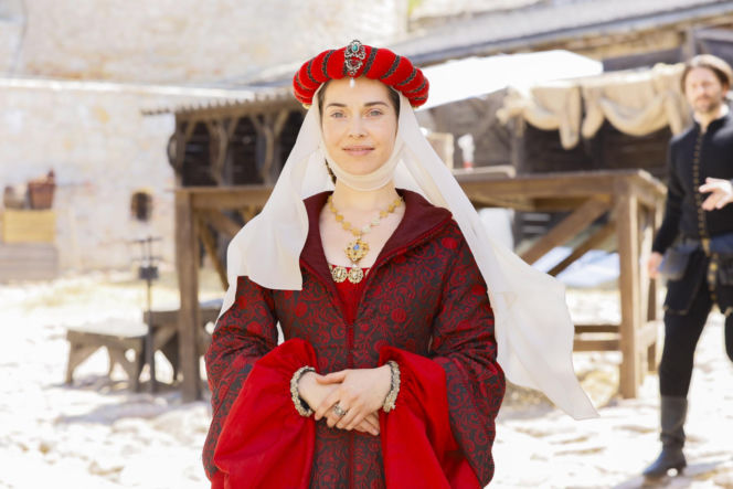 Baby boom w polskim show-biznesie. Gwiazda seriali TVP pokazała ciążowe krągłości