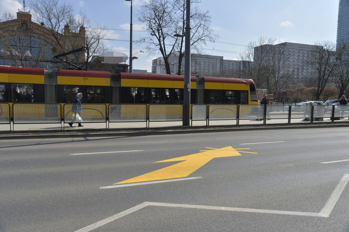 Drogowcy zwężą al. Jana Pawła II. Weekendowe frezowanie jezdni  Dziękuję 